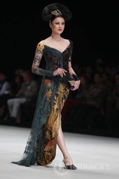 7 Worldwide and Most Influential Indonesian Fashion Designers
